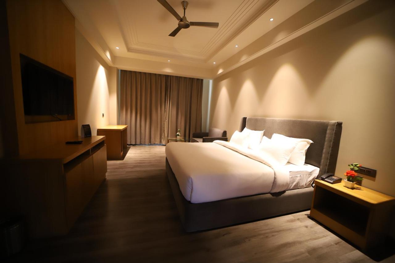 Hotel Abha Grand Alīgarh المظهر الخارجي الصورة
