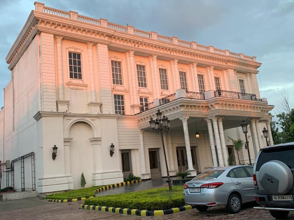 Hotel Abha Grand Alīgarh المظهر الخارجي الصورة