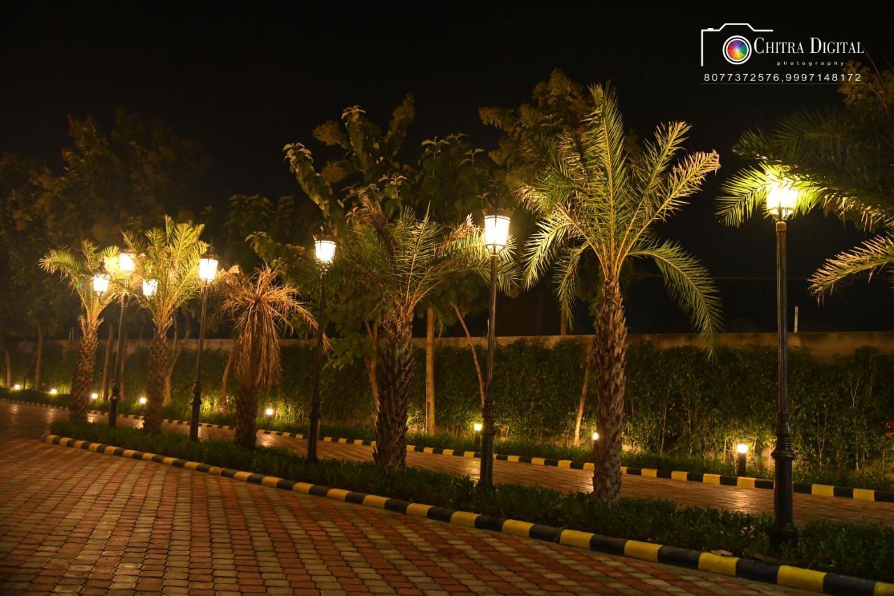 Hotel Abha Grand Alīgarh المظهر الخارجي الصورة