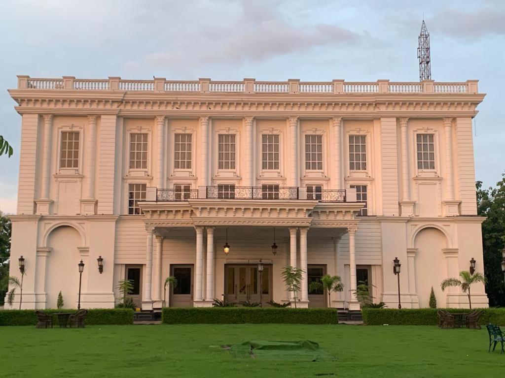 Hotel Abha Grand Alīgarh المظهر الخارجي الصورة